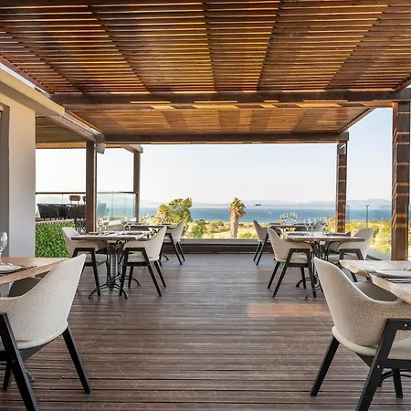 Harmony Crest Aparthotel